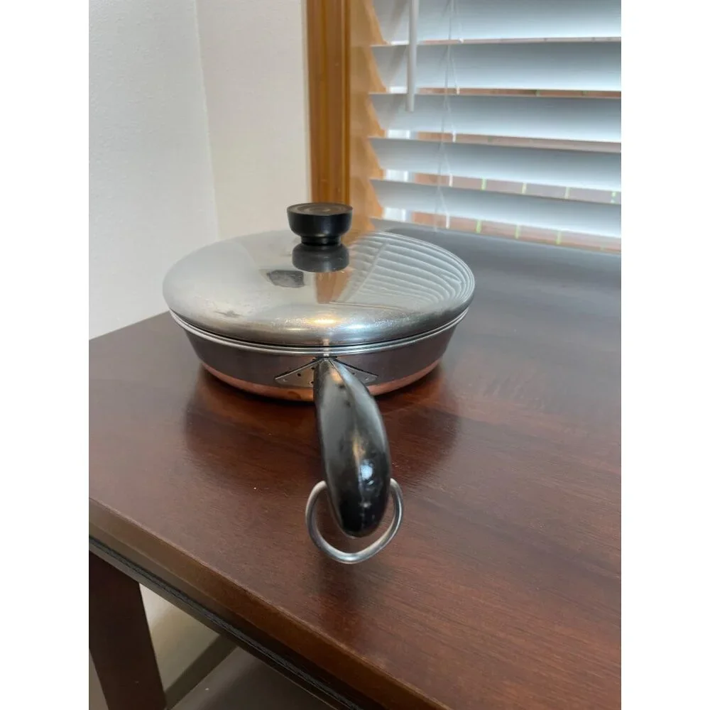 Vintage Revereware 4-Egg Poaching Skillet with Lid - 8" - 1950's model! - Picture 4 of 8